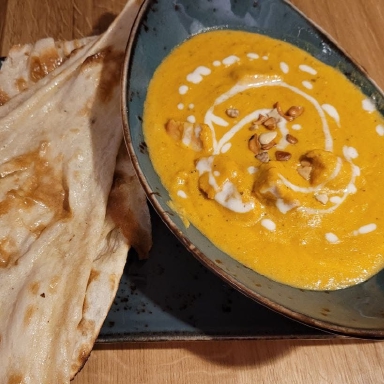 Obrazek: Chicken Korma z chlebkiem Naan